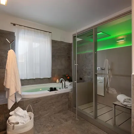 Hotel Sporting San Felice 3*